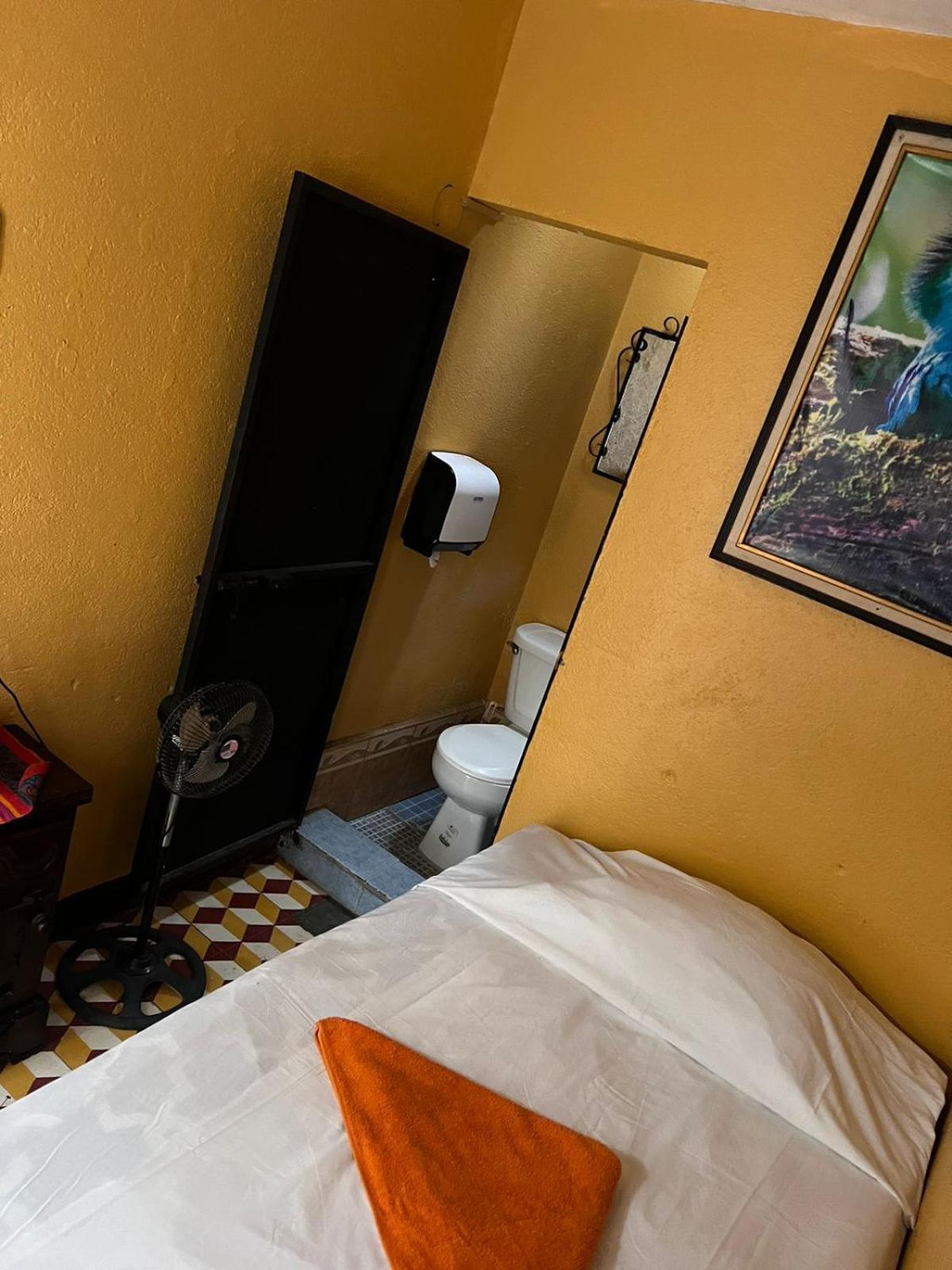Hotel Alma Maya Антигуа-Гватемала Экстерьер фото