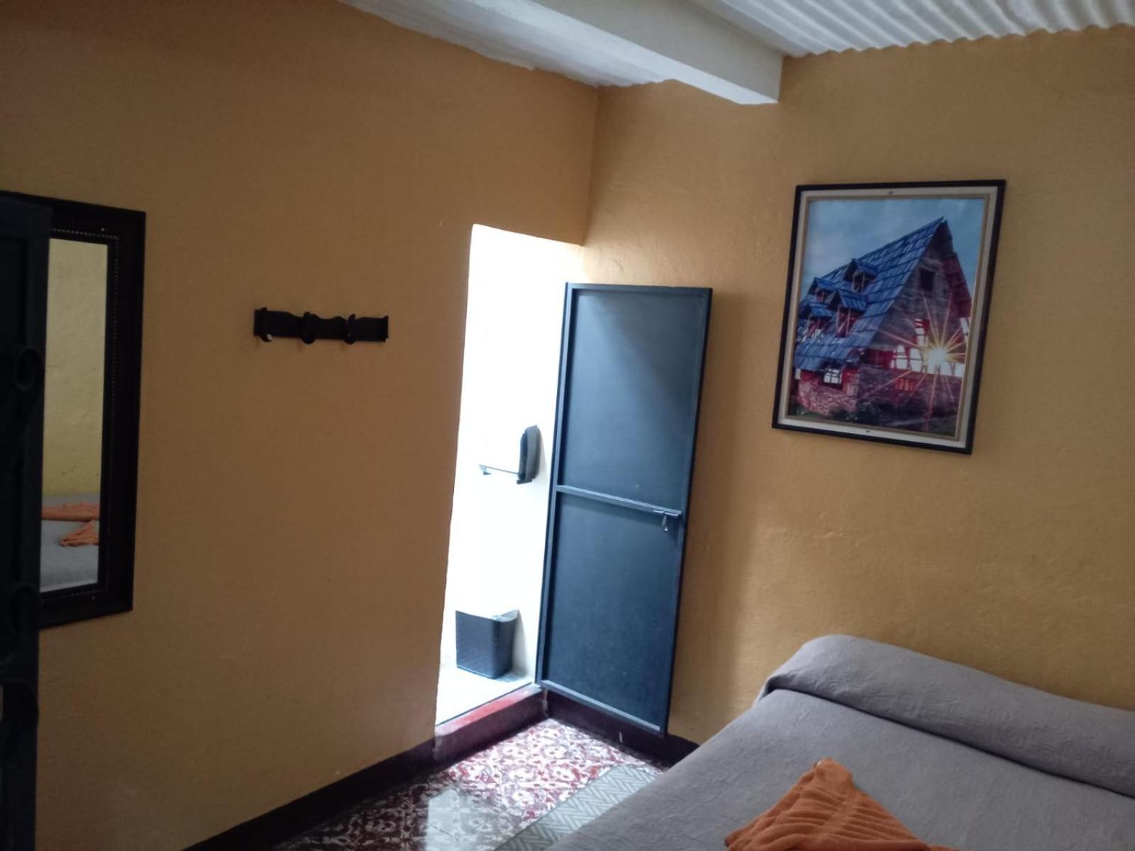 Hotel Alma Maya Антигуа-Гватемала Экстерьер фото